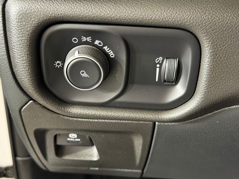Certified 2023 RAM 1500 Tradesman AWD/4WD image 22