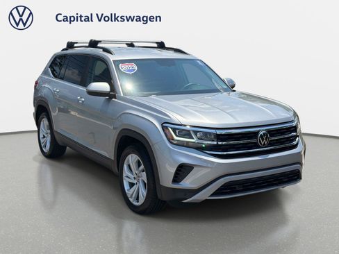 Certified 2023 Volkswagen Atlas SE FWD image 3