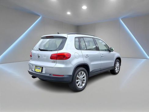 Used 2017 Volkswagen Tiguan Limited w/ Premium Package AWD/4WD image 5