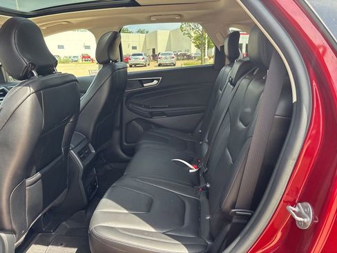Used 2019 Ford Edge Titanium w/ Canadian Touring Package AWD/4WD image 19