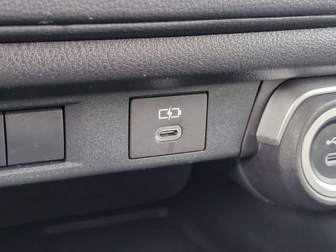Used 2025 Toyota Grand Highlander FWD image 14
