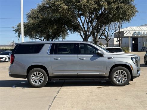 Used 2025 GMC Yukon XL Denali image 3