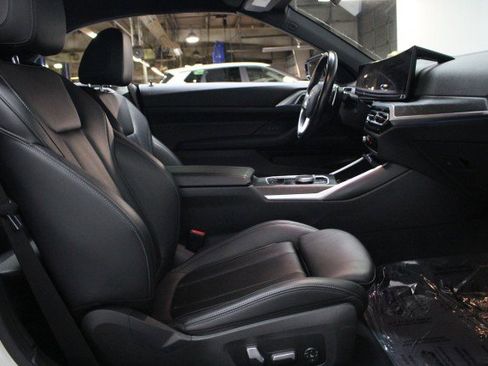 Used 2024 BMW 430i Convertible image 22