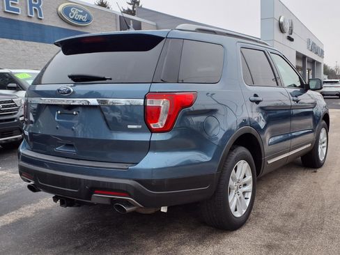 Certified 2019 Ford Explorer XLT w/ Equipment Group 202A image 4