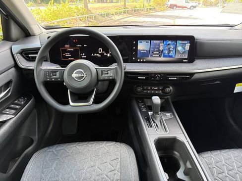 New 2026 Nissan Kicks SV w/ SV Premium Package FWD image 24
