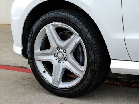 Used 2015 Mercedes-Benz ML 400 4MATIC image 48