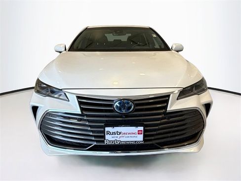 Certified 2022 Toyota Avalon Limited w/ Advanced Safety Package image 2
