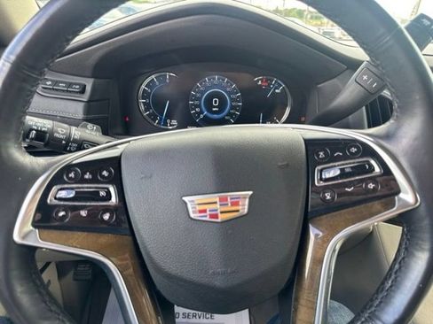 Used 2020 Cadillac Escalade Luxury w/ LPO, Radiant Package AWD/4WD image 36