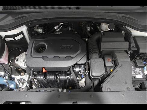 Used 2020 Hyundai Santa Fe Limited AWD/4WD image 19
