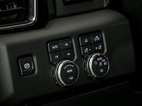 New 2026 GMC Sierra 2500 Denali w/ Denali Reserve Package image 11