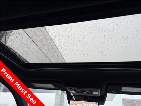 Used 2024 Toyota Tacoma TRD Off-Road image 15