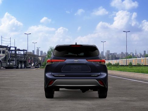New 2026 Toyota Highlander Limited image 8