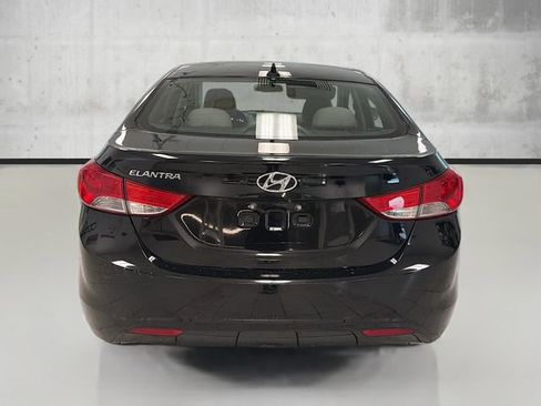 Used 2013 Hyundai Elantra GLS image 6