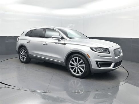 Used 2019 Lincoln Nautilus Select image 37