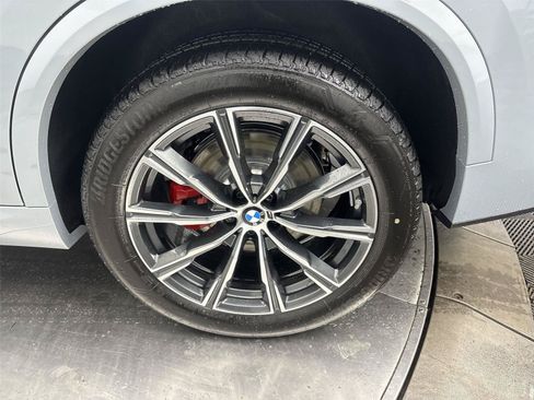 New 2026 BMW X5 xDrive40i w/ M Sport Package AWD/4WD image 27