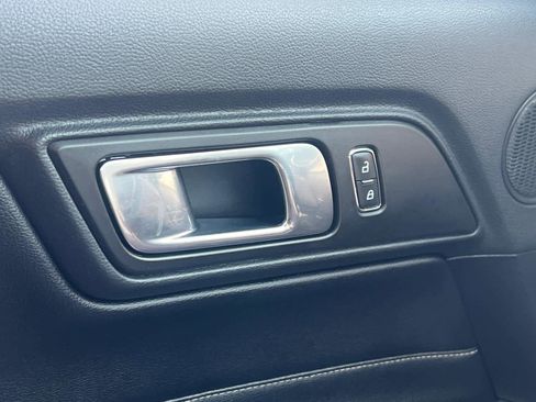 Used 2019 Ford Mustang Premium image 23