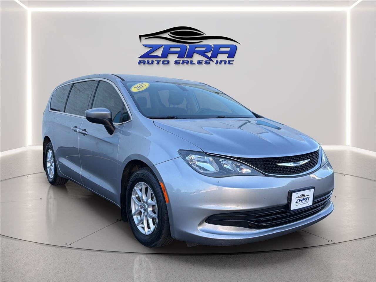 Used 2017 Chrysler Pacifica Touring FWD image 9