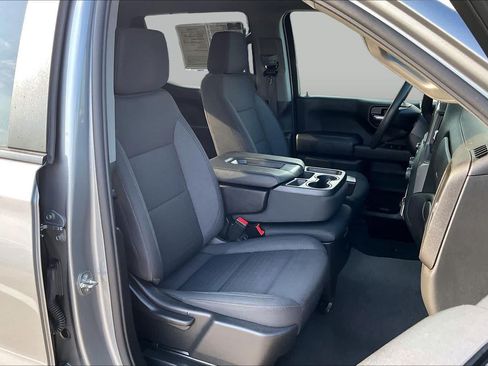 Used 2023 Chevrolet Silverado 1500 Custom AWD/4WD image 9