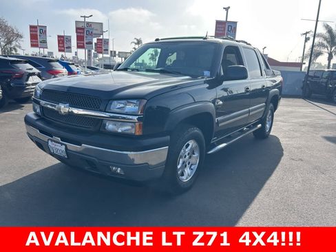Used 2005 Chevrolet Avalanche Z71 w/ Sun And Sound Package image 1