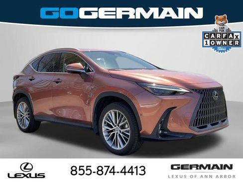 Used 2025 Lexus NX 350h AWD w/ Luxury Package image 10