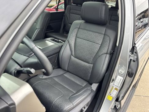 Used 2023 Toyota Sequoia Limited image 25