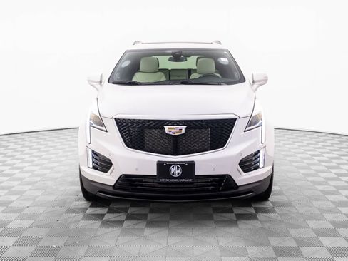 Certified 2022 Cadillac XT5 Sportv image 2