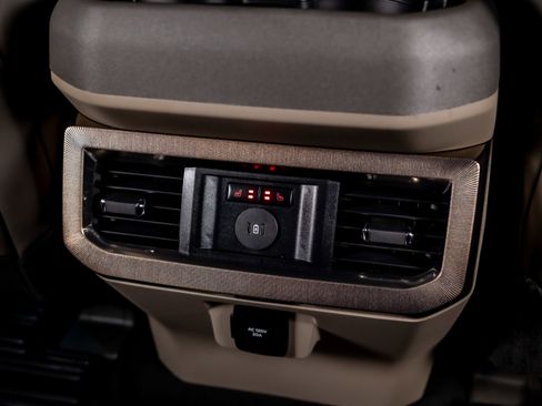 Used 2026 Ford F350 Platinum w/ Platinum Plus Package image 28