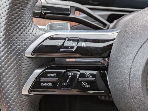 Used 2023 Mercedes-Benz C 300 4MATIC Sedan image 18