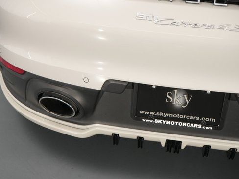Used 2020 Porsche 911 Carrera 4S AWD/4WD image 28