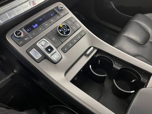 Used 2021 Hyundai Palisade Calligraphy w/ Winter Package image 24