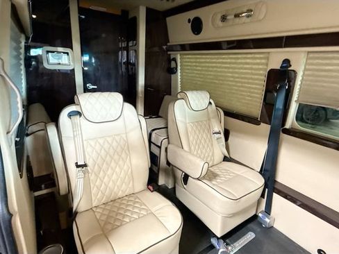 Used 2022 Mercedes-Benz Sprinter 3500 image 27