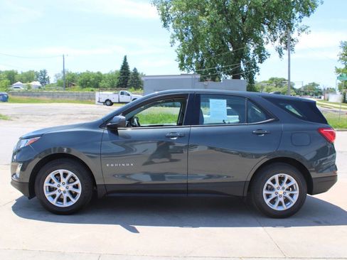 Used 2019 Chevrolet Equinox LS w/ LPO, Floor Liner Package FWD image 5