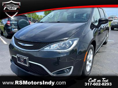 Used 2018 Chrysler Pacifica Touring-L Plus
