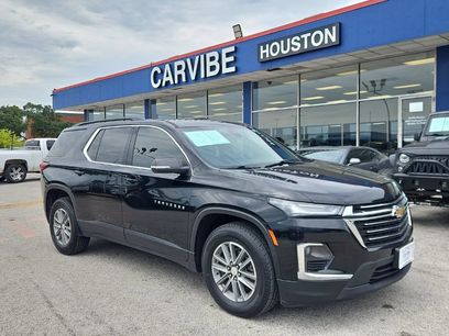 Used 2023 Chevrolet Traverse LT