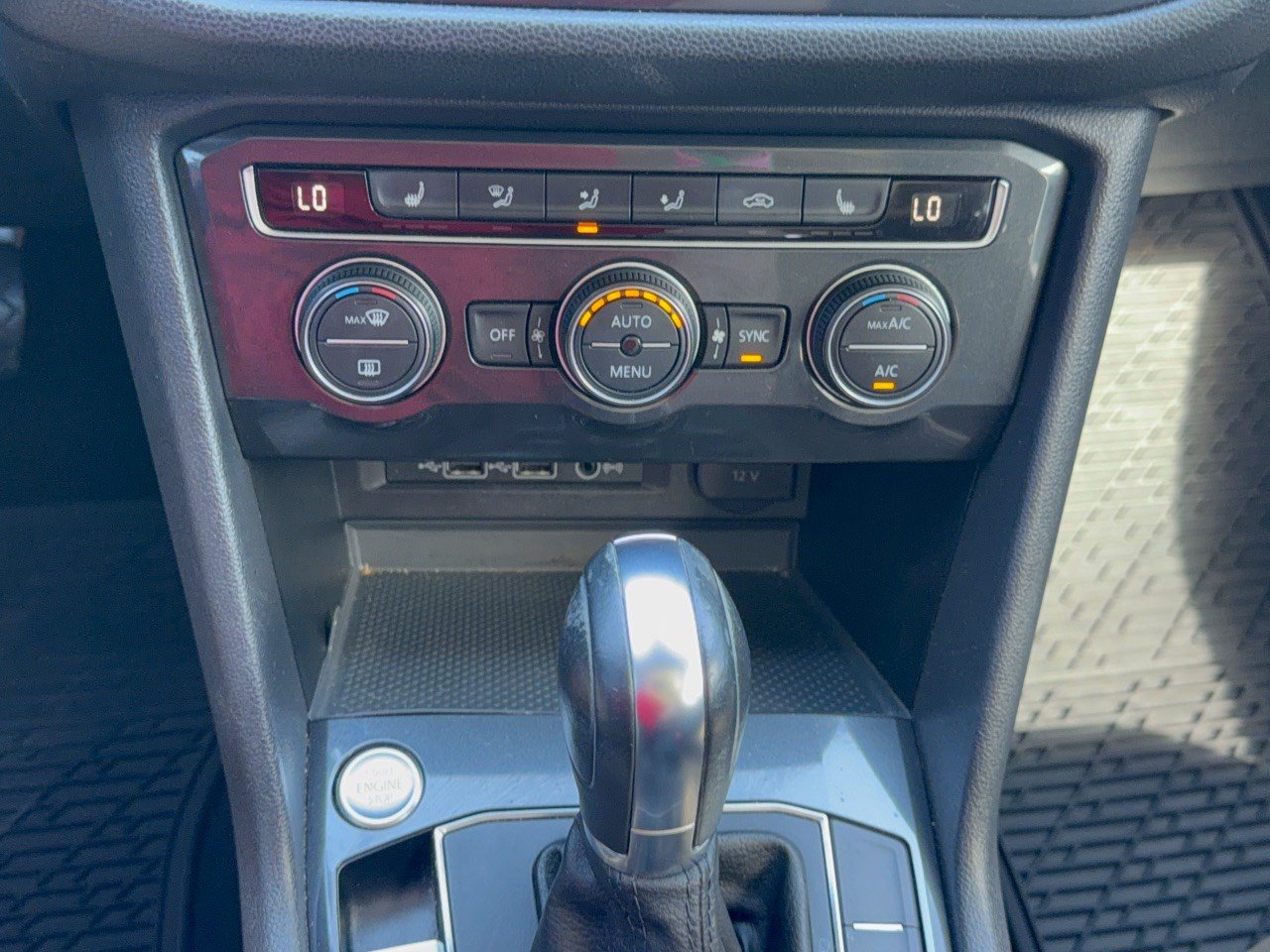 Used 2019 Volkswagen Tiguan S FWD image 22