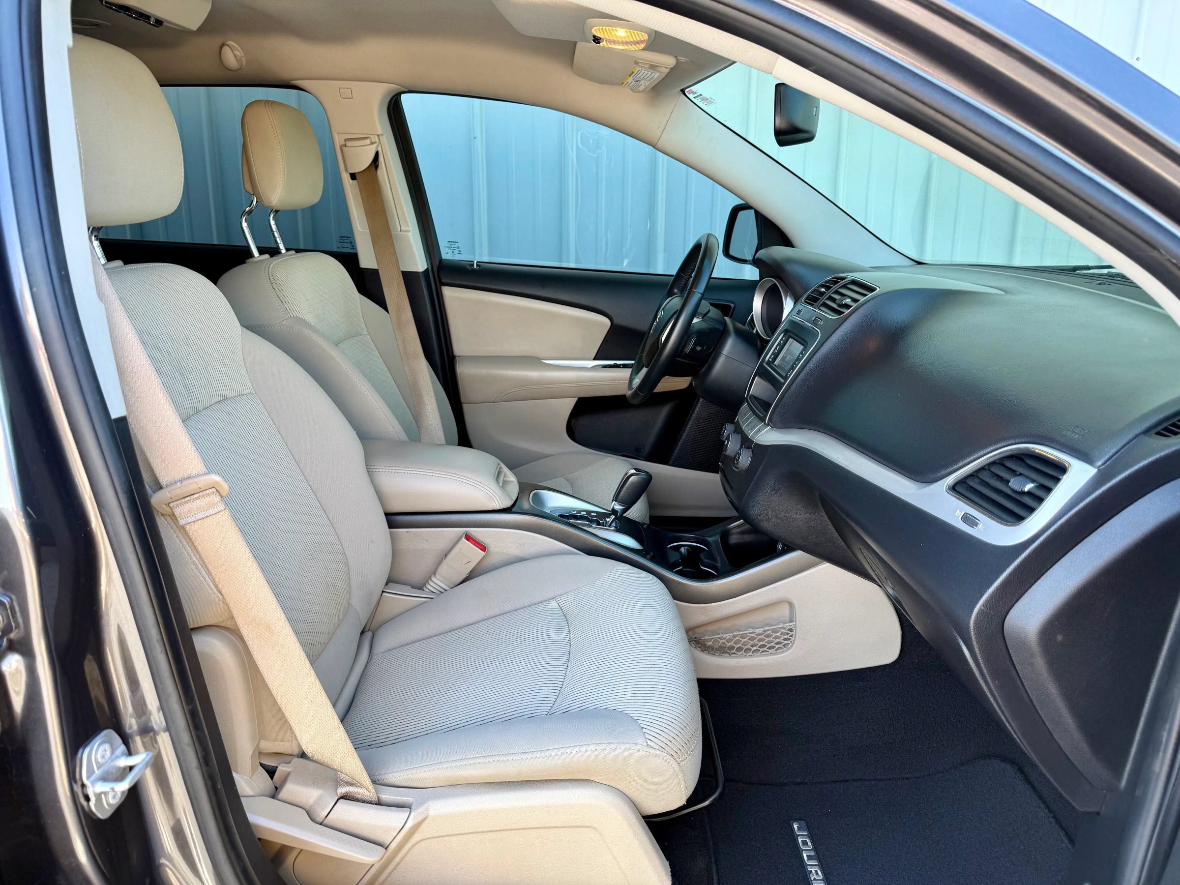 Used 2017 Dodge Journey SXT w/ Premium Group FWD image 32