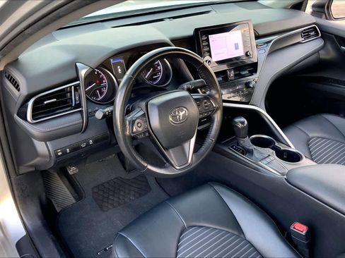 Used 2024 Toyota Camry SE image 16