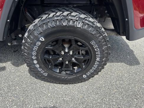 Used 2021 Jeep Gladiator Sport AWD/4WD image 12