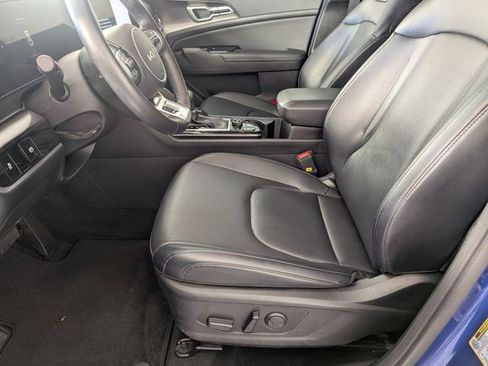 Used 2024 Kia Sportage EX FWD image 23
