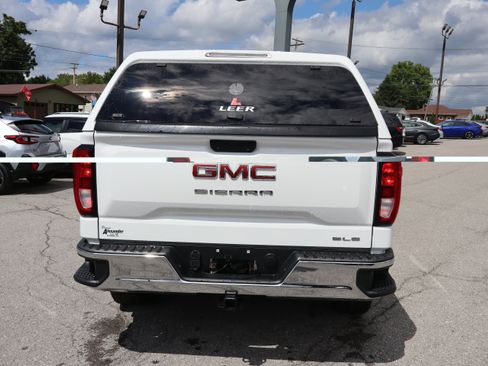 Used 2019 GMC Sierra 1500 SLE w/ SLE Value Package AWD/4WD image 4