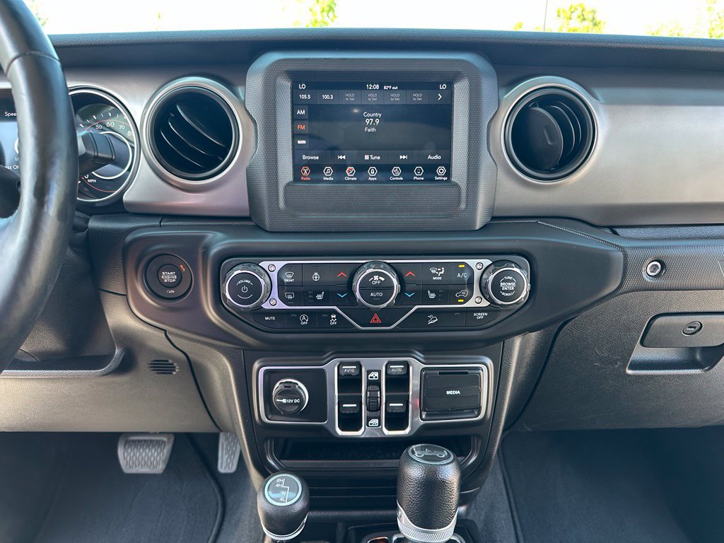 Used 2018 Jeep Wrangler Unlimited Sport S AWD/4WD image 31