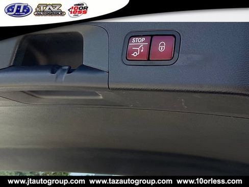Used 2017 Mercedes-Benz GLC 300 w/ Sport Package image 18