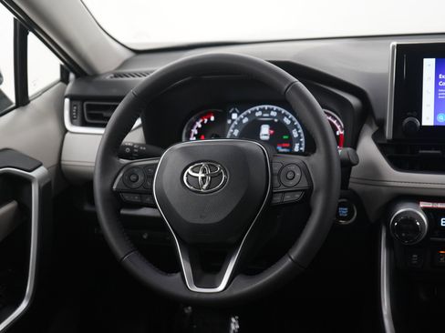 Used 2025 Toyota RAV4 XLE w/ Convenience Package AWD/4WD image 14