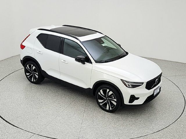 Used 2023 Volvo XC40 B5 Ultimate w/ Climate Package AWD/4WD image 15