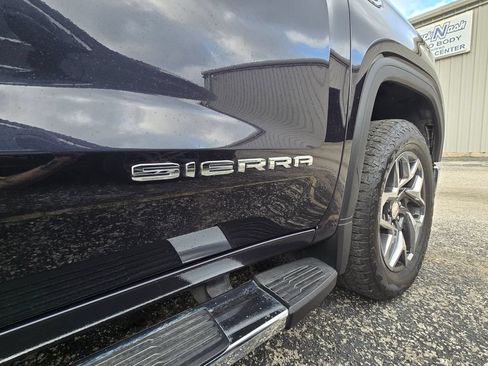 Used 2025 GMC Sierra 1500 SLT AWD/4WD image 7