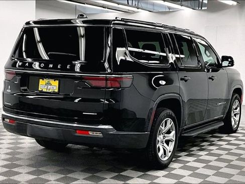 Used 2022 Jeep Wagoneer Series II image 13