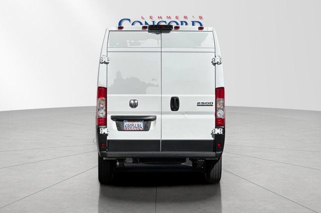 Used 2025 RAM ProMaster 2500 w/ Convenience Group FWD image 5