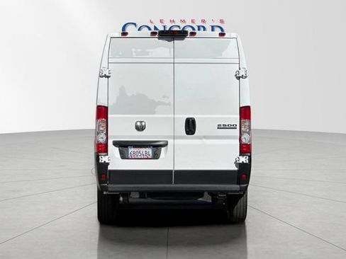 Used 2025 RAM ProMaster 2500 w/ Convenience Group FWD image 5