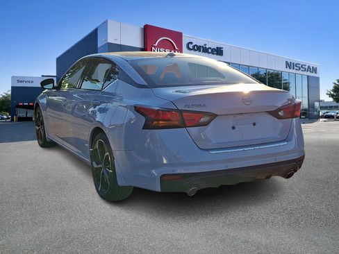 Certified 2023 Nissan Altima 2.5 SR FWD image 4