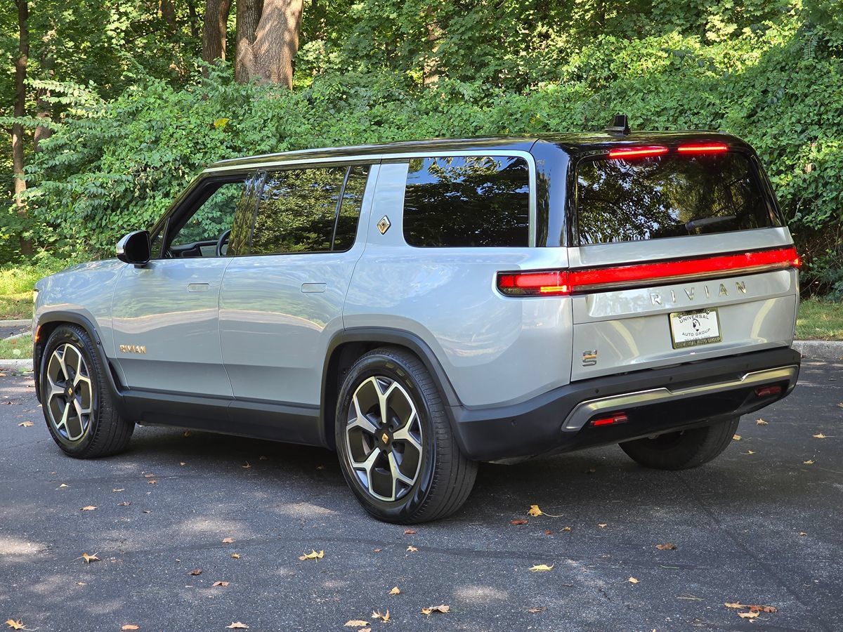 Used 2023 Rivian R1S Adventure Quad AWD/4WD image 4